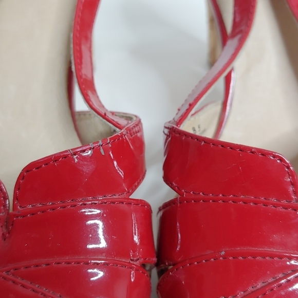 Yellow Box Laurie Bright Cherry Red Faux Leather Straps Cork Heels Size 8.5 - Picture 14 of 15